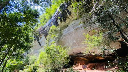 Huai Luang Waterfall, Phu Chong Na Yoi