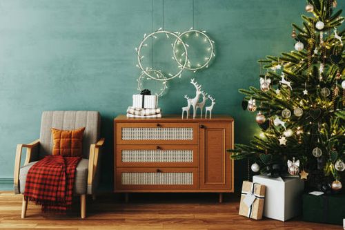 retro style living room design with christmas decoration - modern-christmas-living-room stock pictures, royalty-free photos & images