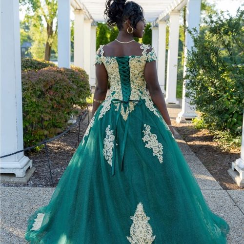 Emerald green with gold embroidered glitter wedding dress. - Picture 2 of 3
