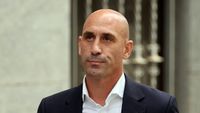 Disgraced ex-Spanish FA president Luis Rubiales is DETAINED on the airport tarmac as he flies back from the Dominican Republic to face corruption questions while at risk of jail over World Cup kiss-gate | Daily Mail Online