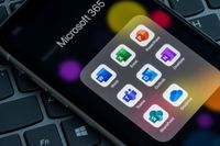 Microsoft: New Teams for Web now available for Firefox, Safari ... and Linux | heise online