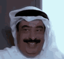 c21pbGUuZ2lm.gif
