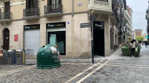 Starbucks no llega a tiempo para abrir en Sanfermines