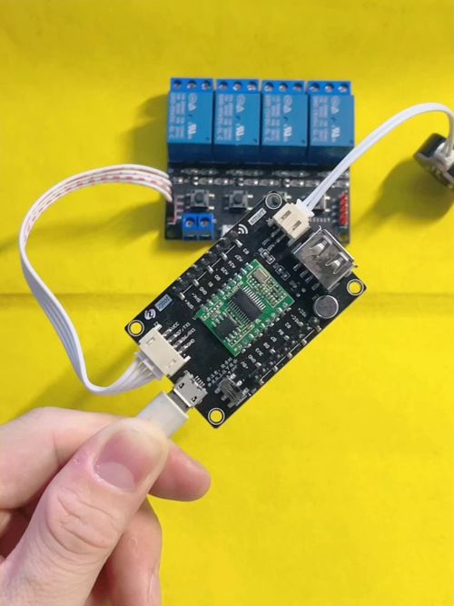 语音开关控制模块真能自己改唤醒词？试完我直接把手机扔沙发上了！️