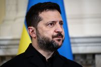 Ukraine hits Russian refinery as Starlink satellite services are restored - Axios