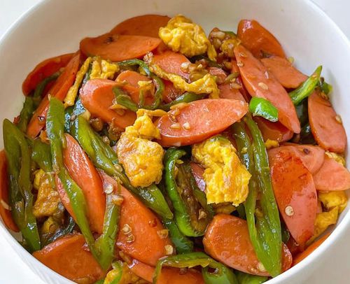 鸡蛋火腿炒青椒