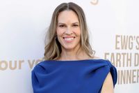Hilary Swank addresses ‘backlash’ over pregnancy at 52: ‘You’re too old’ - Entertainment Weekly