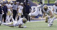 Bobcats blowout the Bears 55-7 | Montana State | swxlocalsports.com