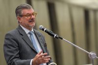 Ministros do STJ consideram contrariar STF e punir colega acusado de assédio com aposentadoria