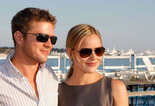 CANNES, FRANCE - MAY 16: Actors Ryan Phillippe and Abbie Cornish attend The Bang Bang Club Cocktail Reception held at the La Plage du Petit Club - Croisette Beach during the 62nd International Cannes Film Festival on May 16, 2009 in Cannes, France. (Photo by Michael Buckner/Getty Images)
