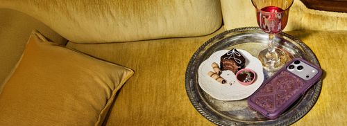 Holiday Bows iPhone Case | OtterBox