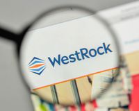 WestRock Company (WRK) Reports Mixed Fiscal Q2 with $0.39 EPS - Tokenist