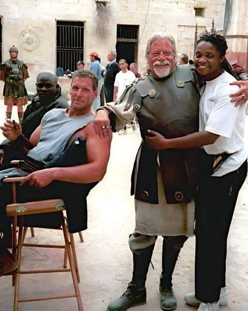 r/lastimages - One of the last pictures taken of English Actor Oliver Reed during the filming of Gladiator in 1999, He would die in a pub in Malta while filming on 2 May 1999.