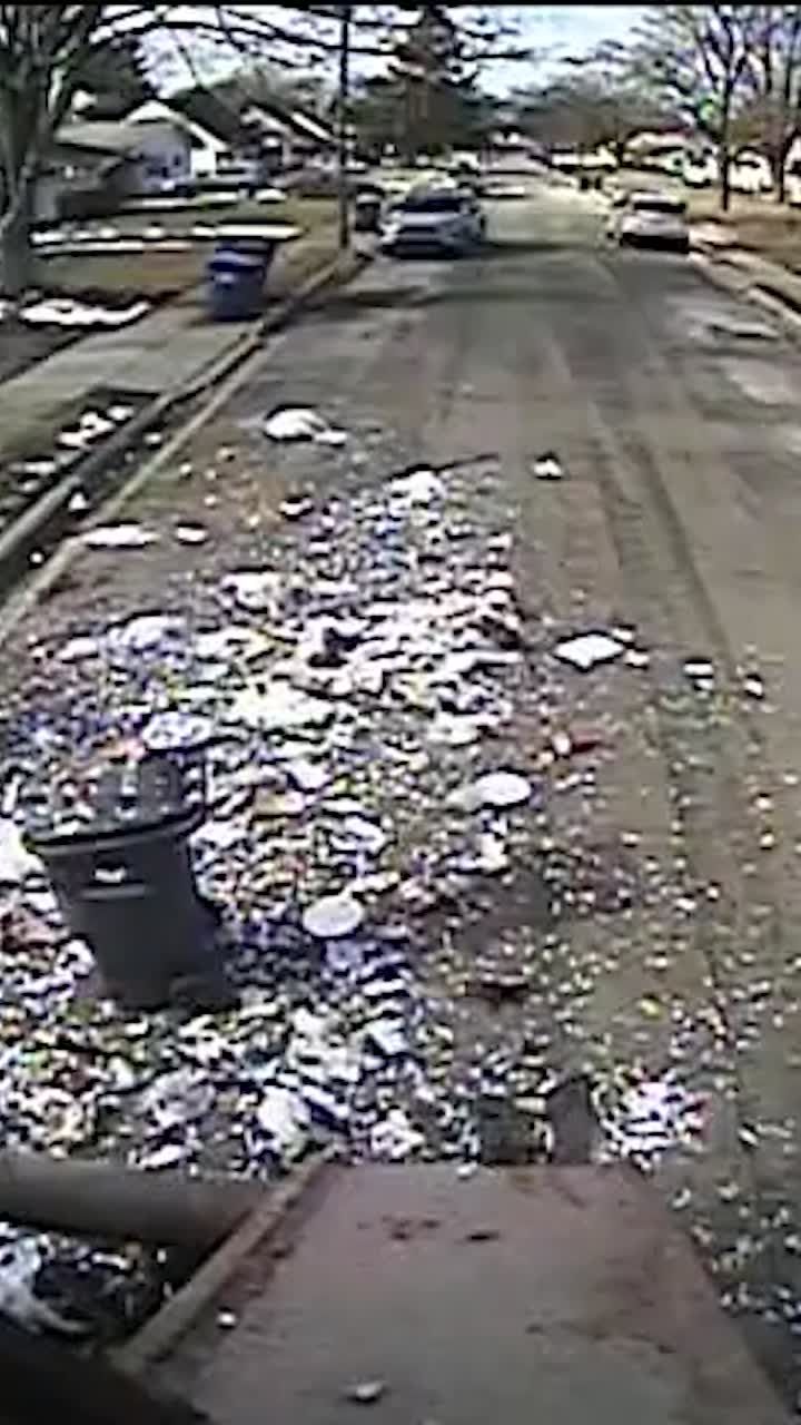 Click to play video: 'Terrifying moment oxygen tank explodes in garbage truck'