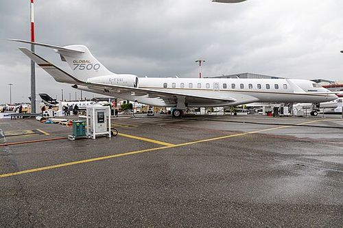 Bombardier_Global_7500_at_EBACE_2019,_Le_Grand-Saconnex_(EB190309).jpg