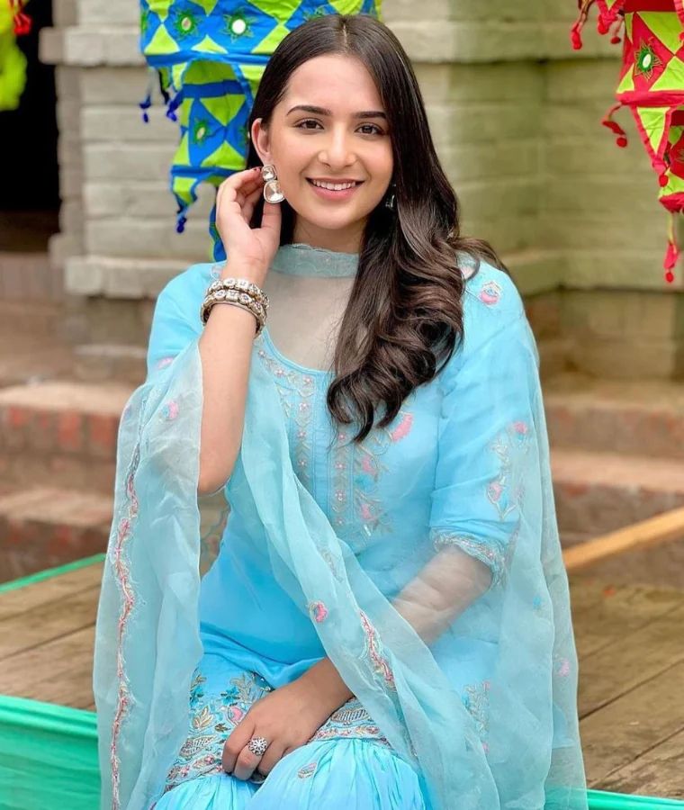 Sruishty Mann Instagram Images