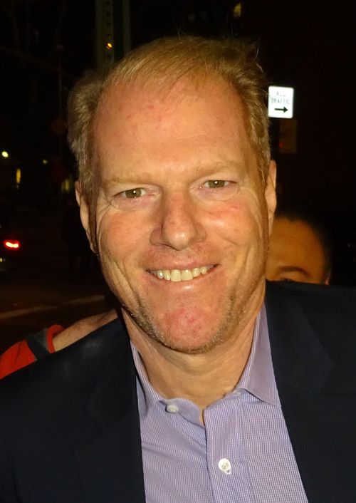 Noah_Emmerich_(25850681395)_(cropped).jpg