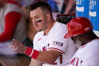 Mike Trout to reportedly undergo knee surgery, which isn't ...
