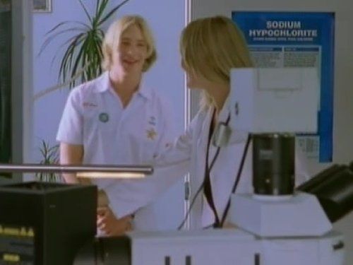 Lara Cox and Angus McLaren in H2O: Just Add Water (2006)