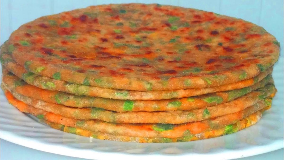 Have you ever eaten potato-gingal parathas! Do try this recipe