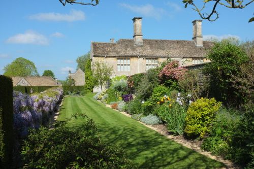 Cadenham Manor