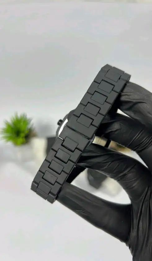 Black Arabic Aura Watch