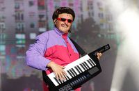 Producer says fear of flying saved him from crash that killed Oliver Tree - KTLA