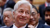 Jamie Dimon upends succession race at JPMorgan again - Financial Times