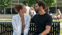 ‘The Love Hypothesis’ Author Ali Hazelwood to Release Book Sequel, MRC Developing Film for Amazon MGM - The Hollywood Reporter