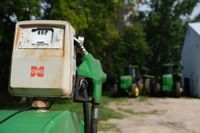 Trump’s diesel deal with Putin draws criticism from a frustrated Congress - AP News