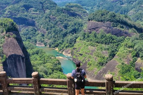 Misty peaks and ancient pines of Huangshan, perfect for scenic hiking in Anhui Province