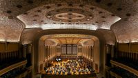 Strike at Cleveland Orchestra Ends as Musicians Agree to a Deal - The New York Times