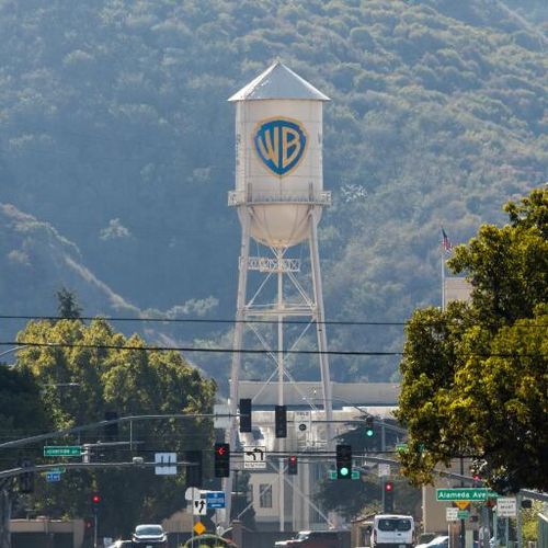 Warner Bros. Studios water tower and cars in front of it