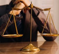 Justiça do Trabalho mantém justa causa e condena trabalhador por litigância de má-fé