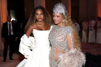 Blue Ivy, 14, Looks Like Mom Beyoncé’s Twin With Long Golden Curls While Performing With Dad Jay-Z - InStyle