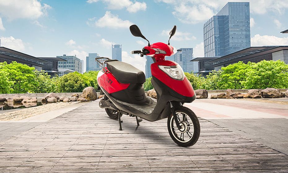 Buy Electric Scooter for 28 thousand, will get a range of up to 85KM
