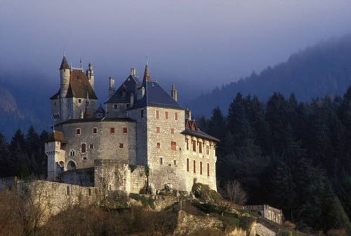 Château de Menthon-Saint-Bernard