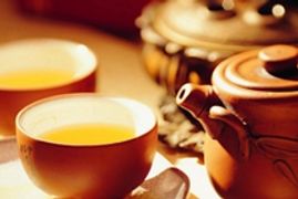 口干咳嗽嗓子疼 来杯药茶清清肺