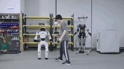 稚晖君玩了个大的：开源人形机器人全套图纸+代码