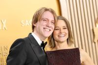 Jodie Foster Steps Out with Son Charlie at SAG Awards, Sparking Buzz - Photos - NewsBreak