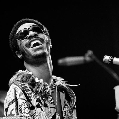  Stevie Wonder: A Legacy of Sound and Soul