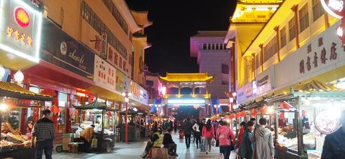 Fuqin Night Market spicy skewers in Chengdu