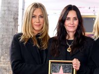 Jennifer Aniston Shares Sweet Message of Support for Courteney Cox, Weeks After Johnny McDaid Breakup - instyle.com
