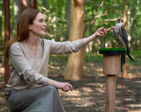 Julianne Moore in Sirens.