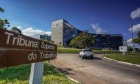 Assédio eleitoral no trabalho é crime: entenda o que caracteriza a prática, como denunciar e quais são as punições