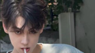 田栩宁粉丝被指闯机舱追星，顶流男星要有约束引导的担当