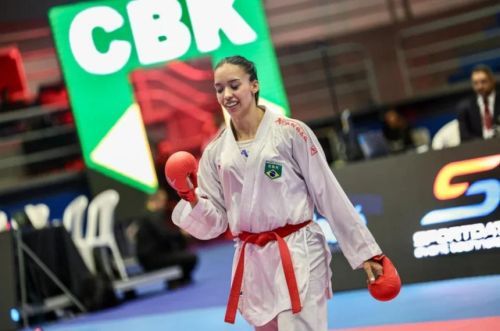 Brenda Padilha conquista medalha de ouro no Pan-Americano Sênior de Karatê - (Divulgação)