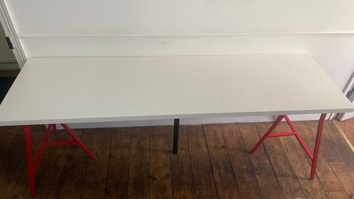 IKEA LINNMON 200x60 DESK w/ RED LERBERG TRESTLE LEGS