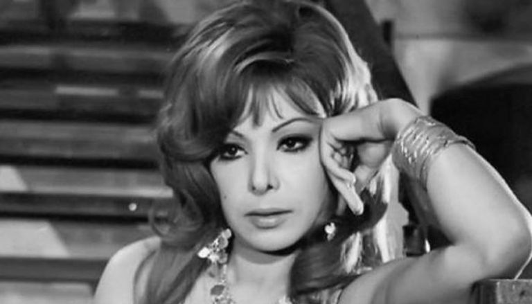 الفنانة المصرية ناهد شريف