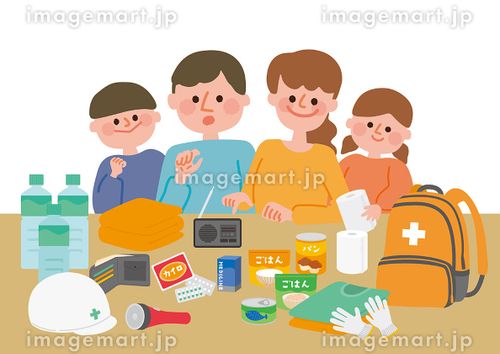 防災グッズを確認する家族のイラスト ウェットティッシュ,トイレットペーパー,リュックサック 水害のイラスト素材